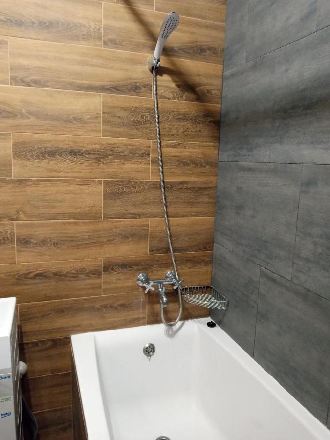 Apartment Yes 41 Uzjhorod Exteriör bild