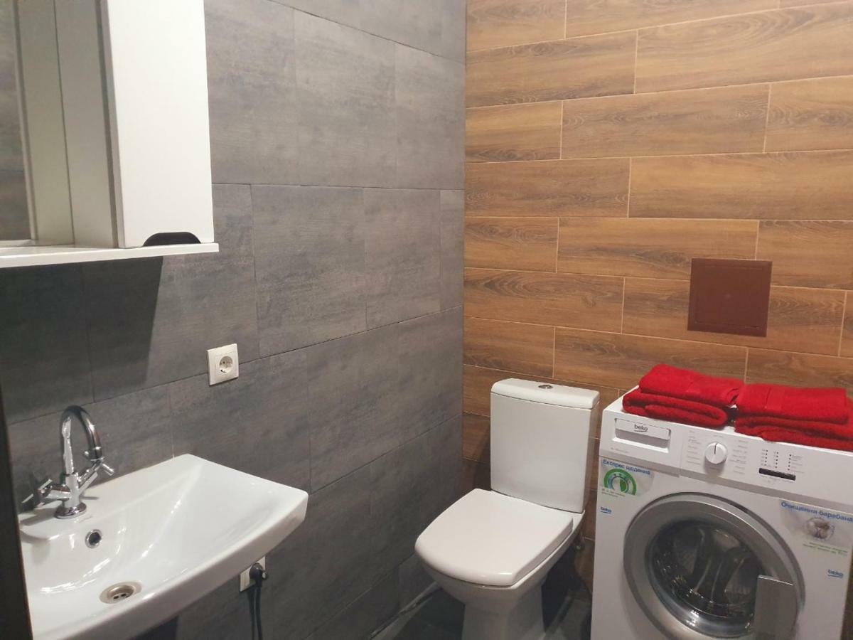 Apartment Yes 41 Uzjhorod Exteriör bild